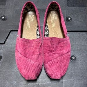 Women’s Tom’s pink cord shoes 7.5